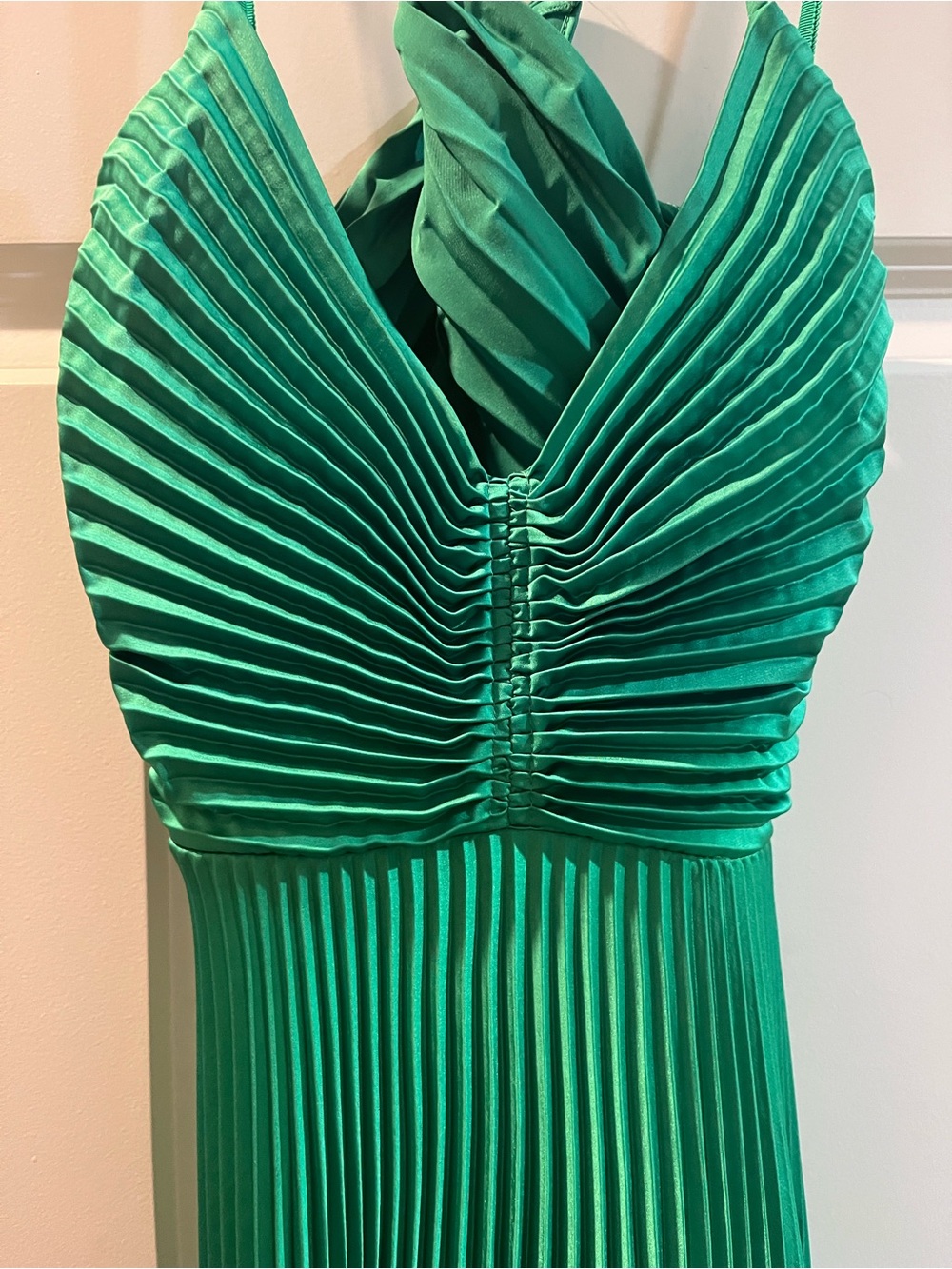 A.L.C. Aries pleated Dress in green Prickly Pear - Picture 6 of 10